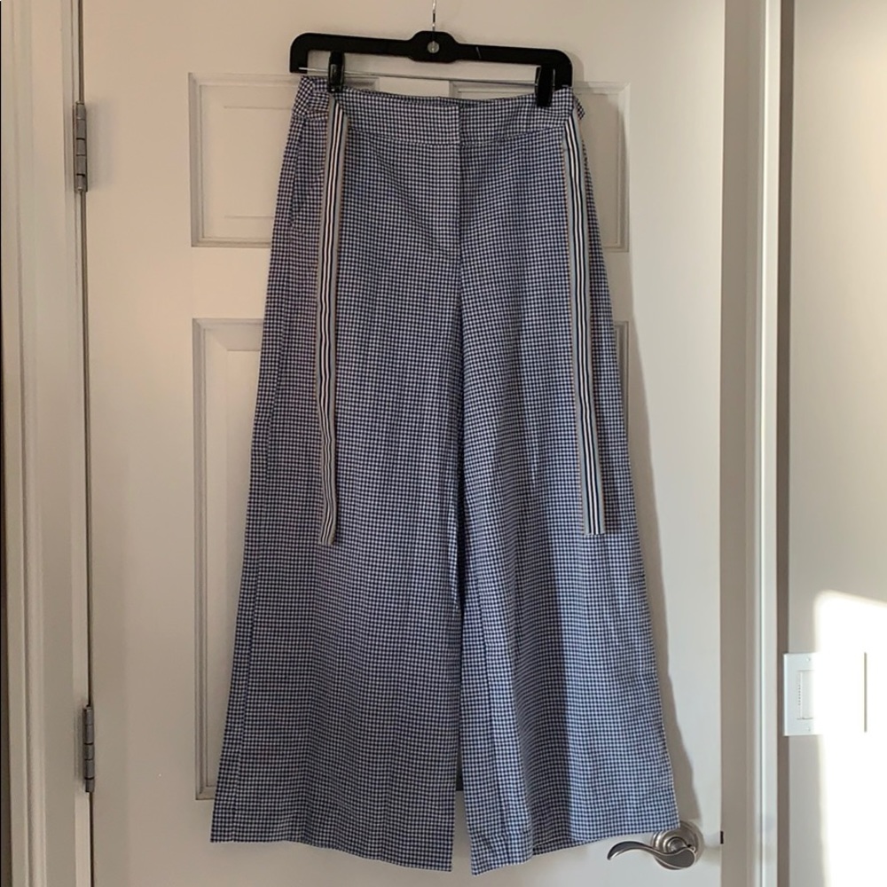 Wide legged cropped pants